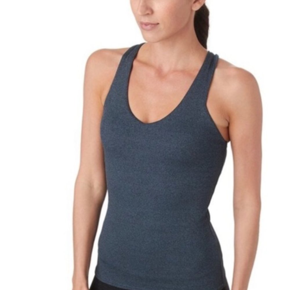 Alo Yoga - Elevate Tank (Studio Pro)